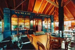 Willie McBrides Irish Bar - VIC Tourism 0