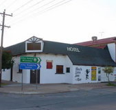 Black Lion Inn Hotel - VIC Tourism