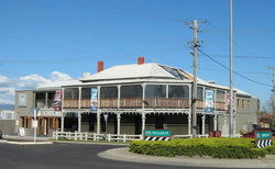 The Oxford Bathurst - VIC Tourism 3