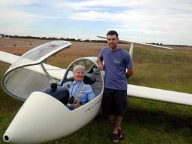 Waikerie Gliding Club - VIC Tourism 0