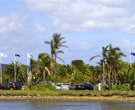 Safety Beach Country Club - VIC Tourism 1