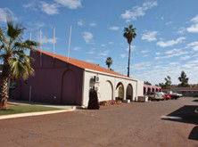 Newman Hotel Motel - VIC Tourism 0