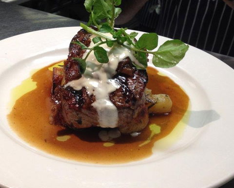Olivo Restaurant - VIC Tourism 3