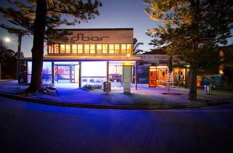 Cafe D'Bar Restaurant & Gallery - VIC Tourism 1