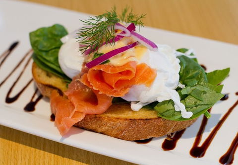 Cafe D'Bar Restaurant & Gallery - VIC Tourism 4