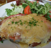 Raglan Tavern - VIC Tourism