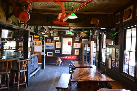 The Pub With No Beer - VIC Tourism 1