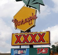 Pineapple Hotel - VIC Tourism