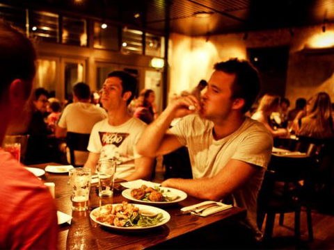 Burwood Inn Hotel - VIC Tourism 1