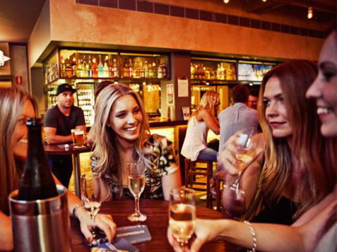 Burwood Inn Hotel - VIC Tourism 2