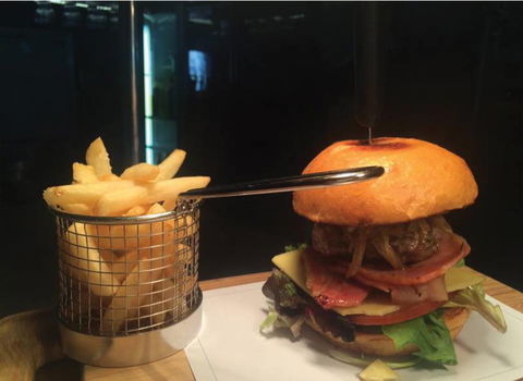 Fingal Bay Cellar Cafe - VIC Tourism 3