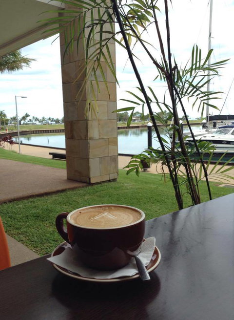 Denmans Beer Cafe - VIC Tourism 9