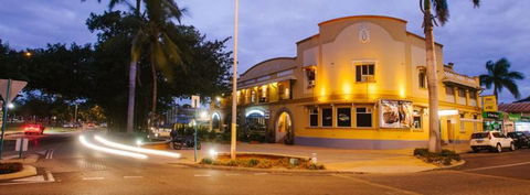 Seaview Hotel - VIC Tourism 3