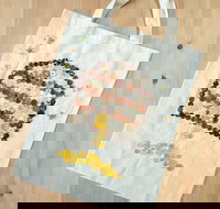 Create a Button Tote - VIC Tourism