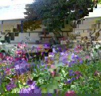 Raglan Art Award Exhibition - VIC Tourism