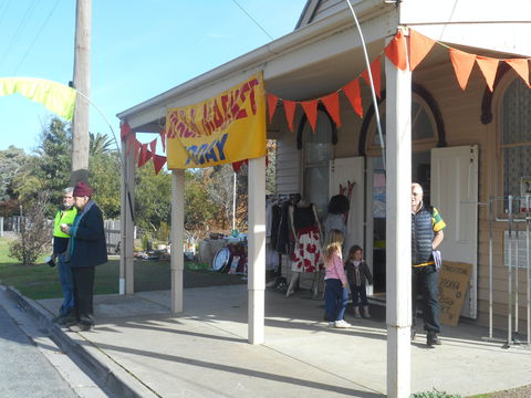 Yarck Country Market - VIC Tourism 2