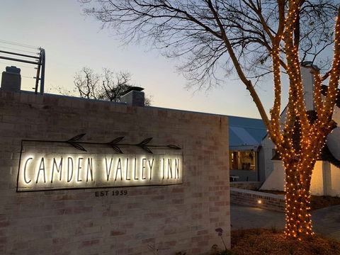 Christmas In July Camden Valley Inn - VIC Tourism 0