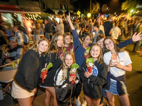 Eat Street Yamba - VIC Tourism 1