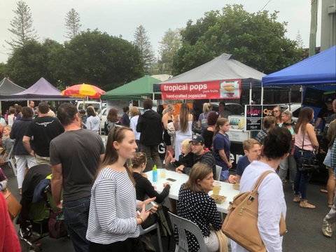 Eat Street Yamba - VIC Tourism 2