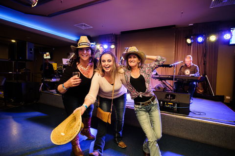 Hats Off To Country Music Festival - VIC Tourism 0