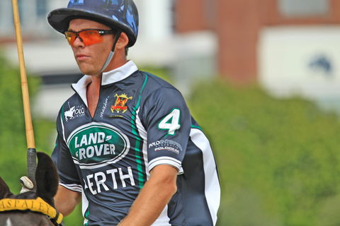 Land Rover Polo In The City - VIC Tourism 1