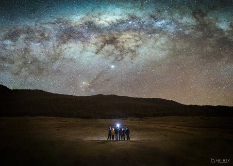 Milky Way Photography Workshop With Ari Rex - VIC Tourism 0