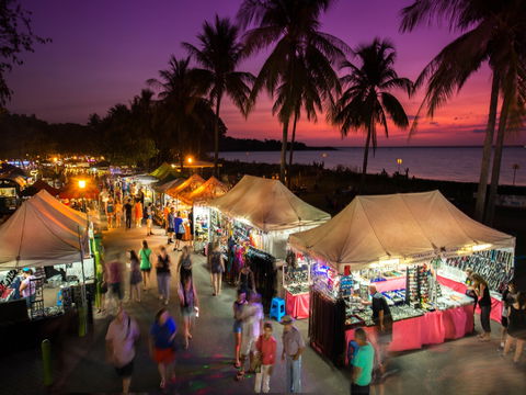 Mindil Beach Sunset Market - VIC Tourism 0