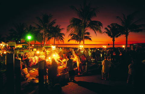 Mindil Beach Sunset Market - VIC Tourism 2