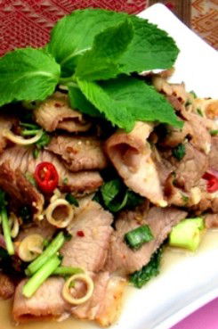 Lao-Thai Luammit Restaurant - VIC Tourism 3