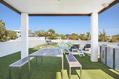 Scarborough Beach Resort - VIC Tourism 5