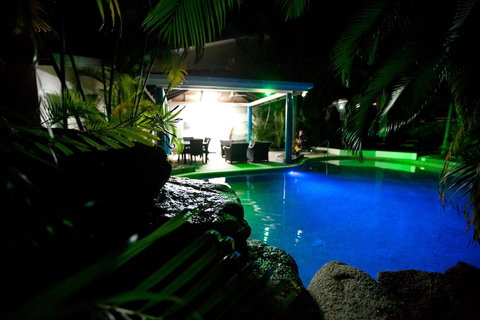 Trinity Beach Pacific - VIC Tourism 4