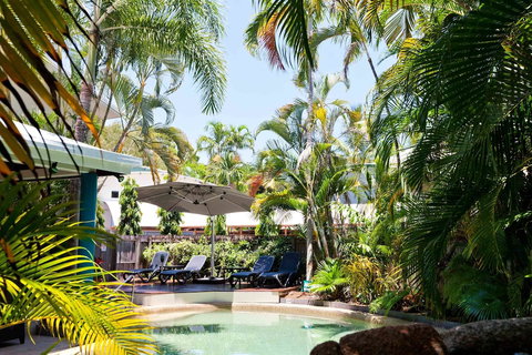 Trinity Beach Pacific - VIC Tourism 6