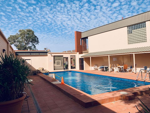 Desert Cave Hotel - VIC Tourism 2