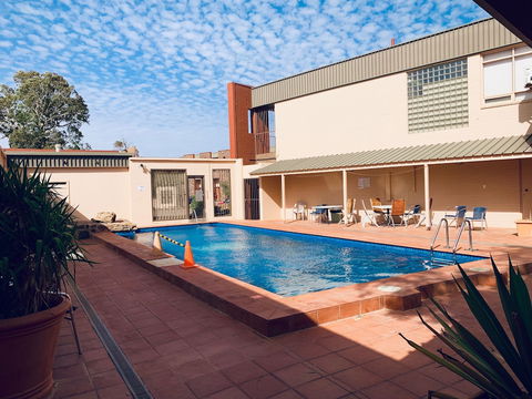 Desert Cave Hotel - VIC Tourism 1