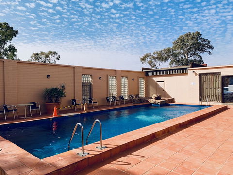 Desert Cave Hotel - VIC Tourism 3