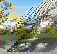 Rydges Esplanade Resort Cairns - VIC Tourism