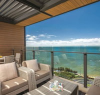 Oaks Redcliffe Mon Komo Suites - VIC Tourism