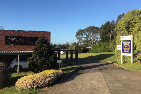Warragul Views Motor Inn - VIC Tourism 1