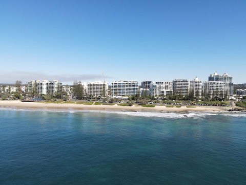 Malibu Mooloolaba - VIC Tourism 1