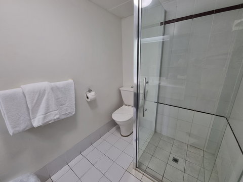 Nelson Towers Motel & Apartments - VIC Tourism 5