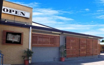 Amosfield QLD VIC Tourism