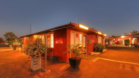 Halls Creek Motel - VIC Tourism 2
