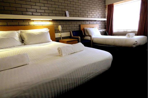 Wanderlight Motor Inn - VIC Tourism 6