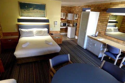 Wanderlight Motor Inn - VIC Tourism 3