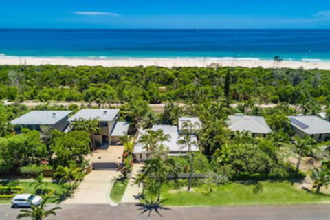 A PERFECT STAY - Allure - VIC Tourism 0