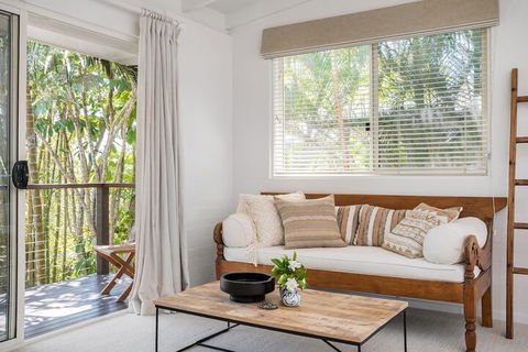 A PERFECT STAY - Allure - VIC Tourism 3