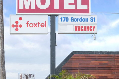 Port Macquarie Motel - VIC Tourism 2
