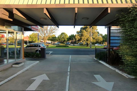 Bairnsdale Kansas City Motel - VIC Tourism 1