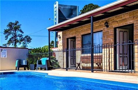 Ascot Lodge Motor Inn Kingaroy - VIC Tourism 1