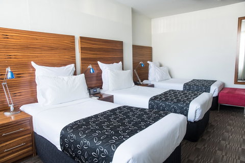 Cambridge Hotel Sydney - VIC Tourism 5